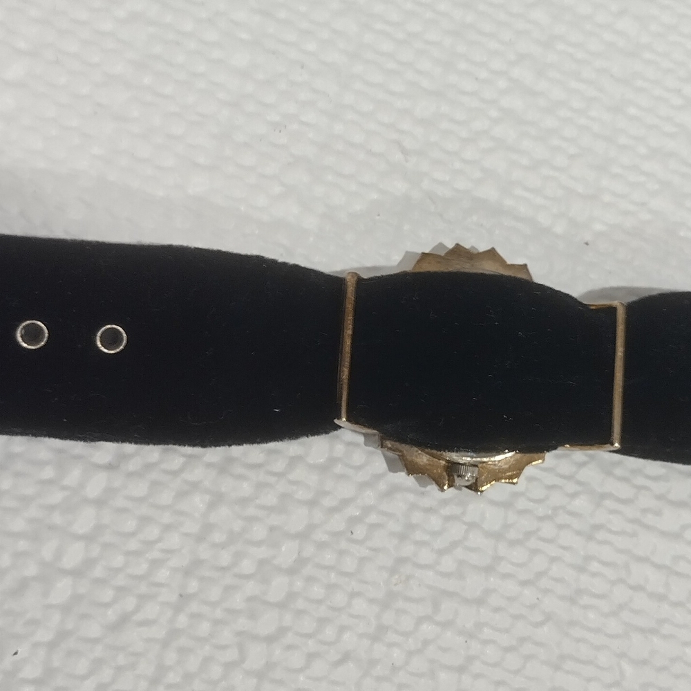 Watch ⌚ - Picture 2 of 2